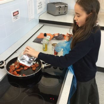 Lions cooking (1)